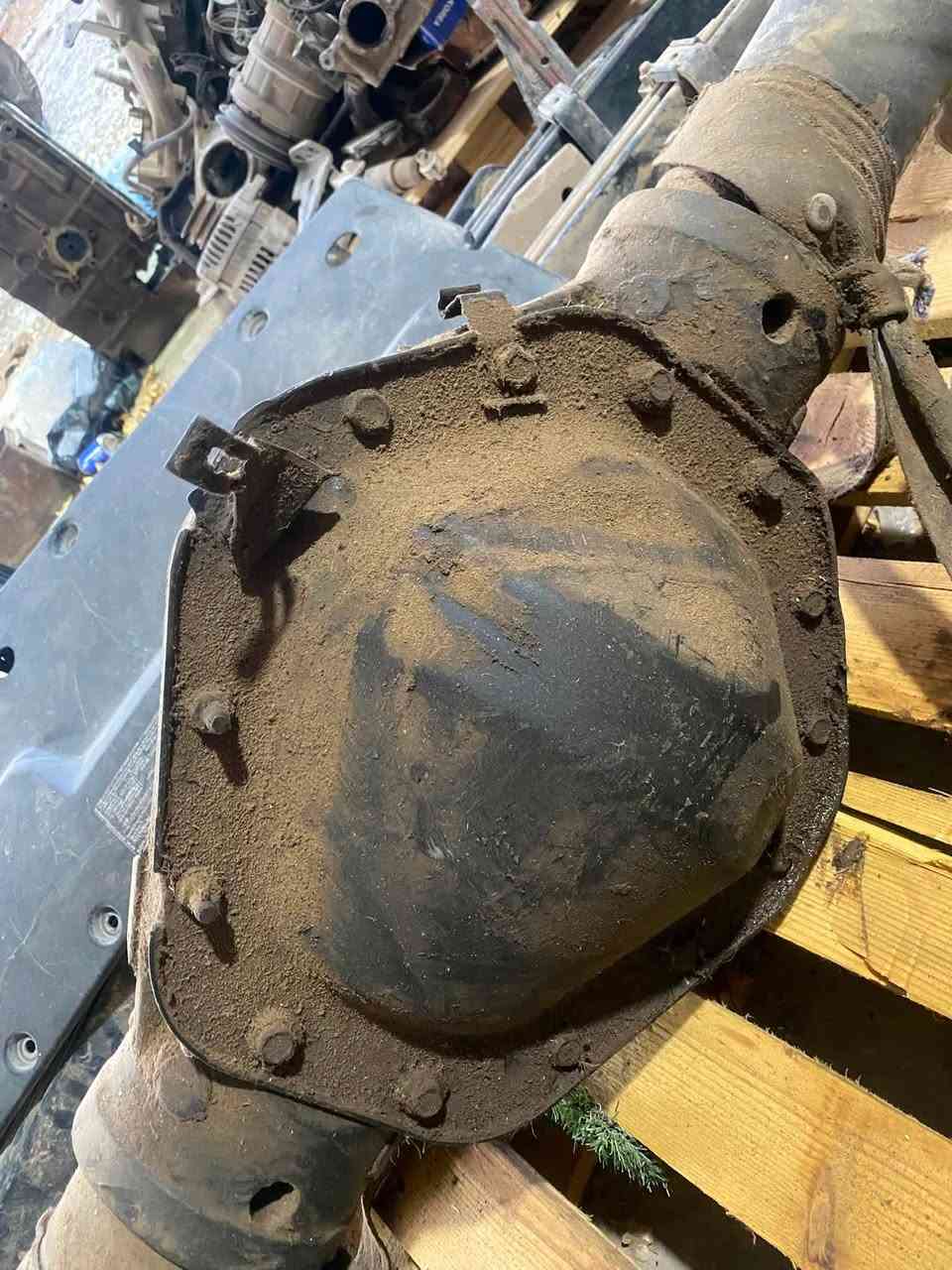 اكسل سلفرادو 8براغي دبل حساس للبيع هوه والورك مالته للاستفسار خاص الرقم للتواصل ***********
