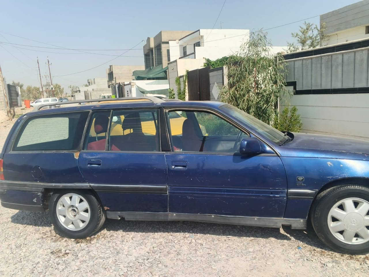 السلام عليكم اوبل اوميكا استيشن موديل 1992 رقم فحص مكفوله كير ومحرك واكسل بشرط السياره نظيفة 
للبيع او للمراوس سعره 12ورقه للاستفسار ***********
