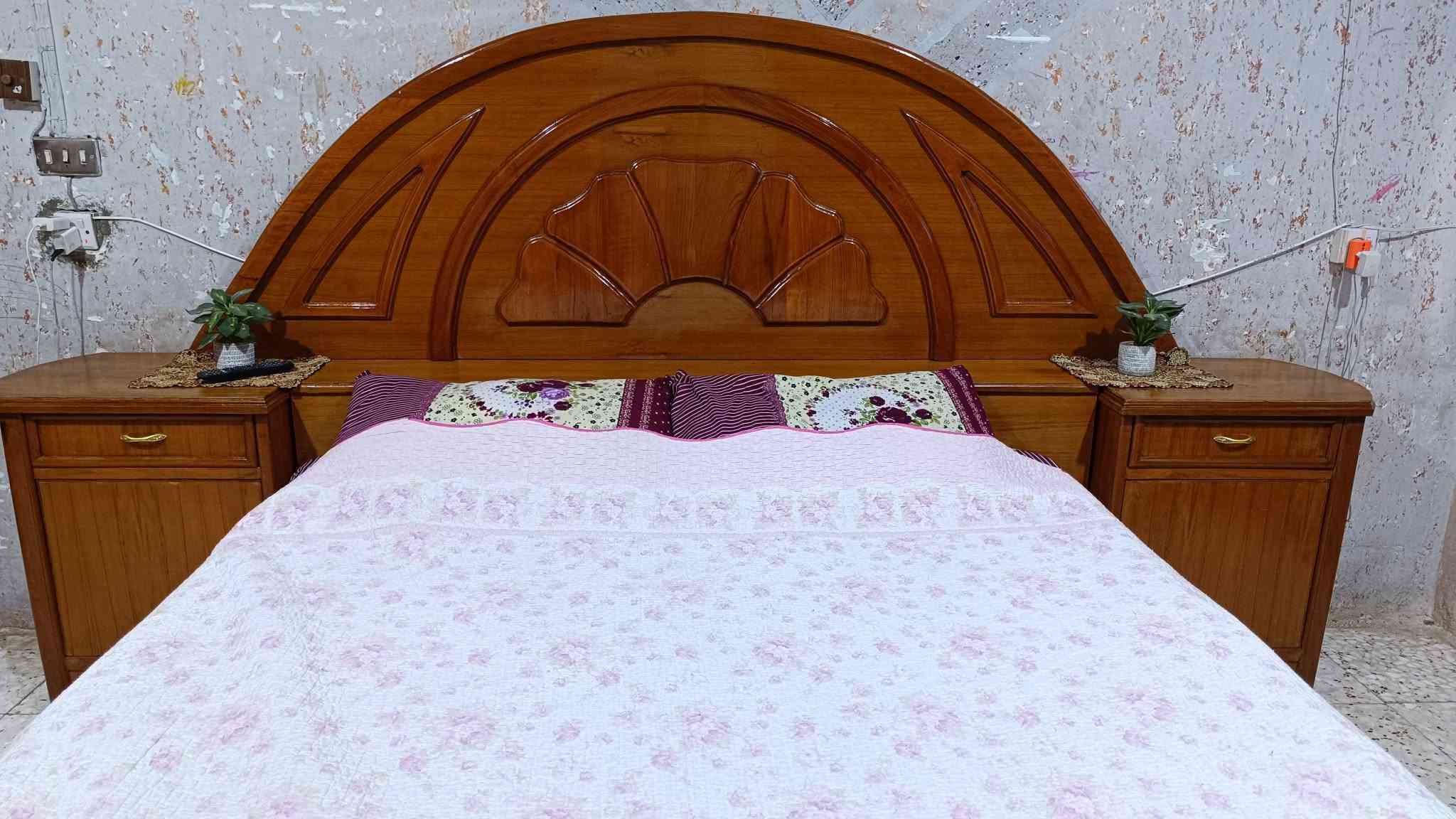 غرفه تسكام صاج داخل وخارج ام السته طابقين ظهر جرجوبه صاج بورمي نقش ودنگ 6ملم داخل وخارج مابيه اي ضرر النوع الثقيل السعر مليون و100 وبيه مجال مكاني محاويل للاتصال ع الرقم ***********

