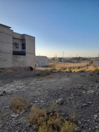 أرض للبيع • ٢٥٠م • واجهة ١٠