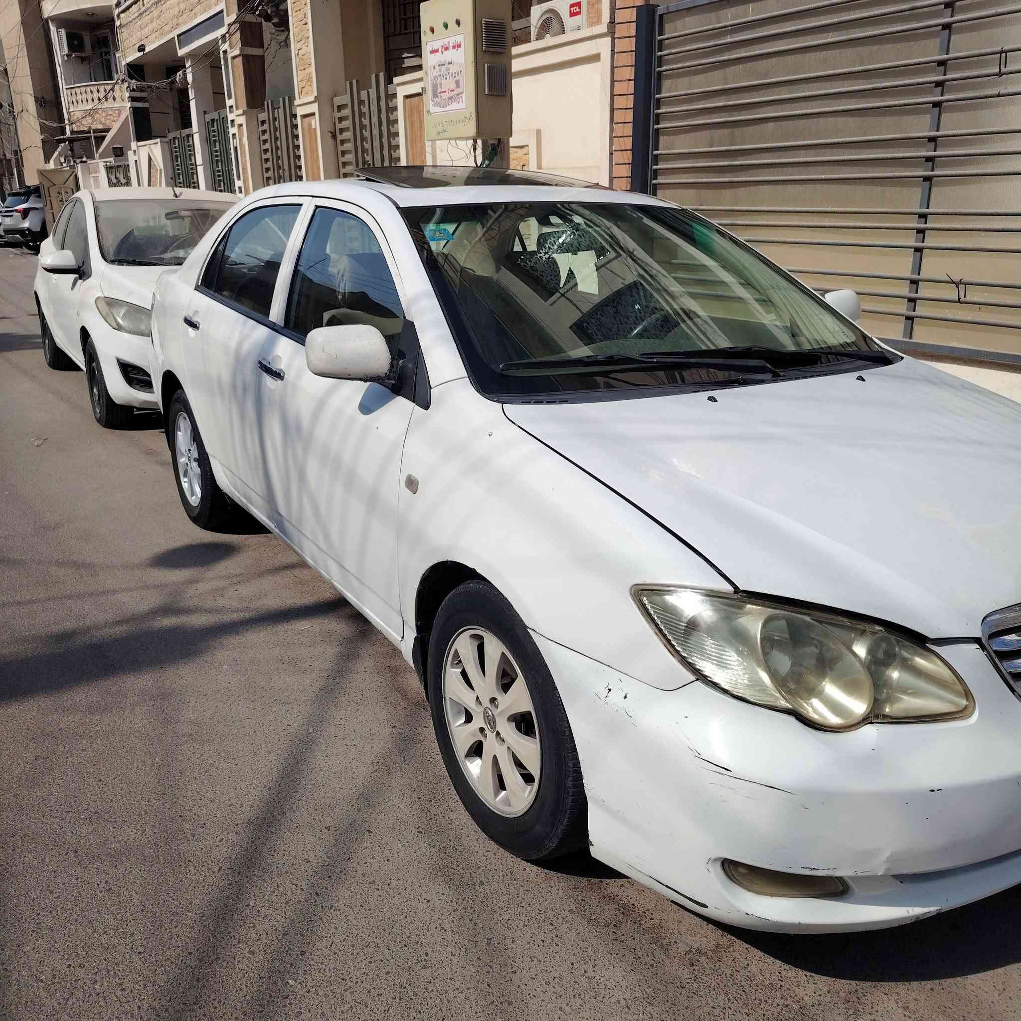 سلام عليكم بي وايدي اف ٣ بيه طخه جوه البك لايت و قبق جنطه براد باقي كفاله من ضربه وصبغ وتبديل كير مكينه تبريد صدر جاهزه سياره بسمي مديل ٢٠١٢ مكاني حي العلام رقمي *********** معروضه ب ٥٣
