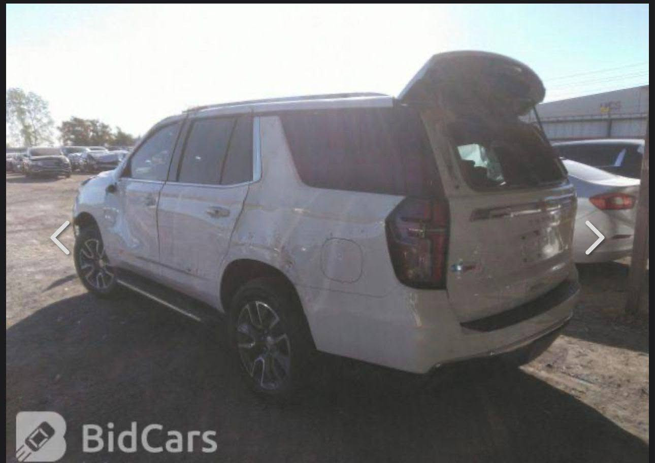 عندي تاهو ٢١مراوس برام فول مرفعه رقمي ***********

نص مكتوب في الصور:
- BidCars