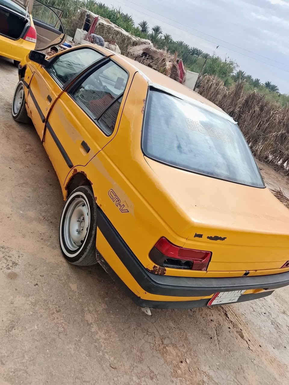 بيجو 405 • عاطل • كوم حديد
