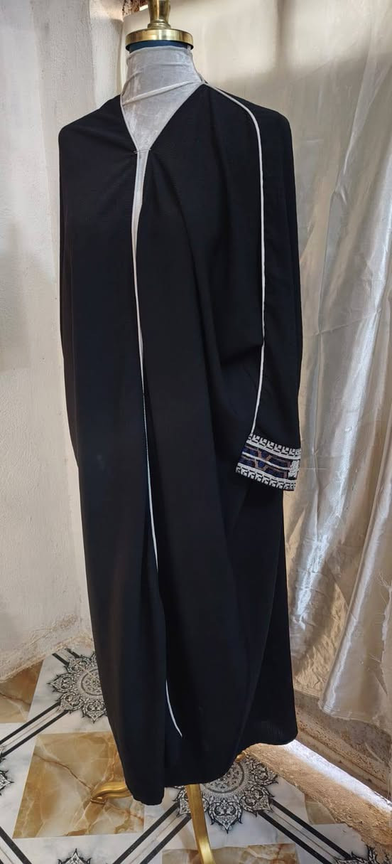 اخوان من اليوم بث مباشر على التيك توك الساعه بل (9) مساء كل يوم ( أمزون سيف ) يوزر التيك توك ظيفوني (sff._0)***********/*********** السعر 5000 دينار
