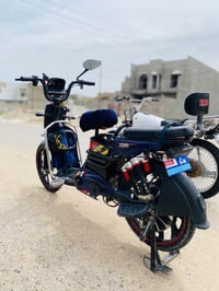 دراجة كهربائية • بدون بطاريات • كفاله