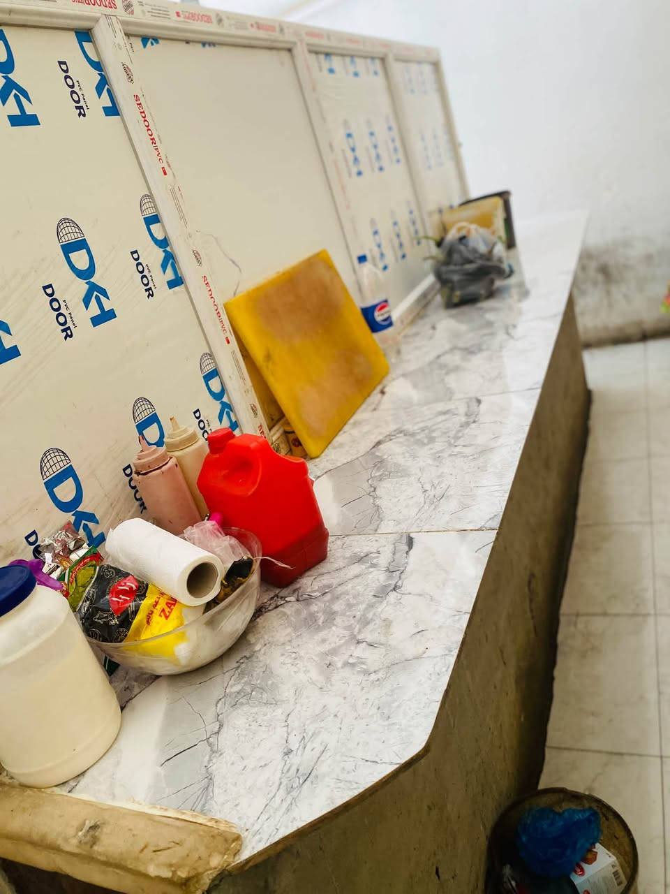 ُ كافتريا للبيع، بموقع مميز وتجهيزات متكاملة، وجاهزة للعمل مباشرة. 🍔🥤

✅ موقع جيد
✅ تجهيزات ومستلزمات كاملة
✅ جاهزة للعمل

💰 السعر  (مليونين ) وبي مجال 

📞 للاستفسار والتواصل: [*********** ]

الموقع / كنعان /شارع شركة /مقابيل اسواق بغداد 

الرزق على الله، والبيع لأعلى سعر مناسب

البيع بسبب عدم التفرغ
