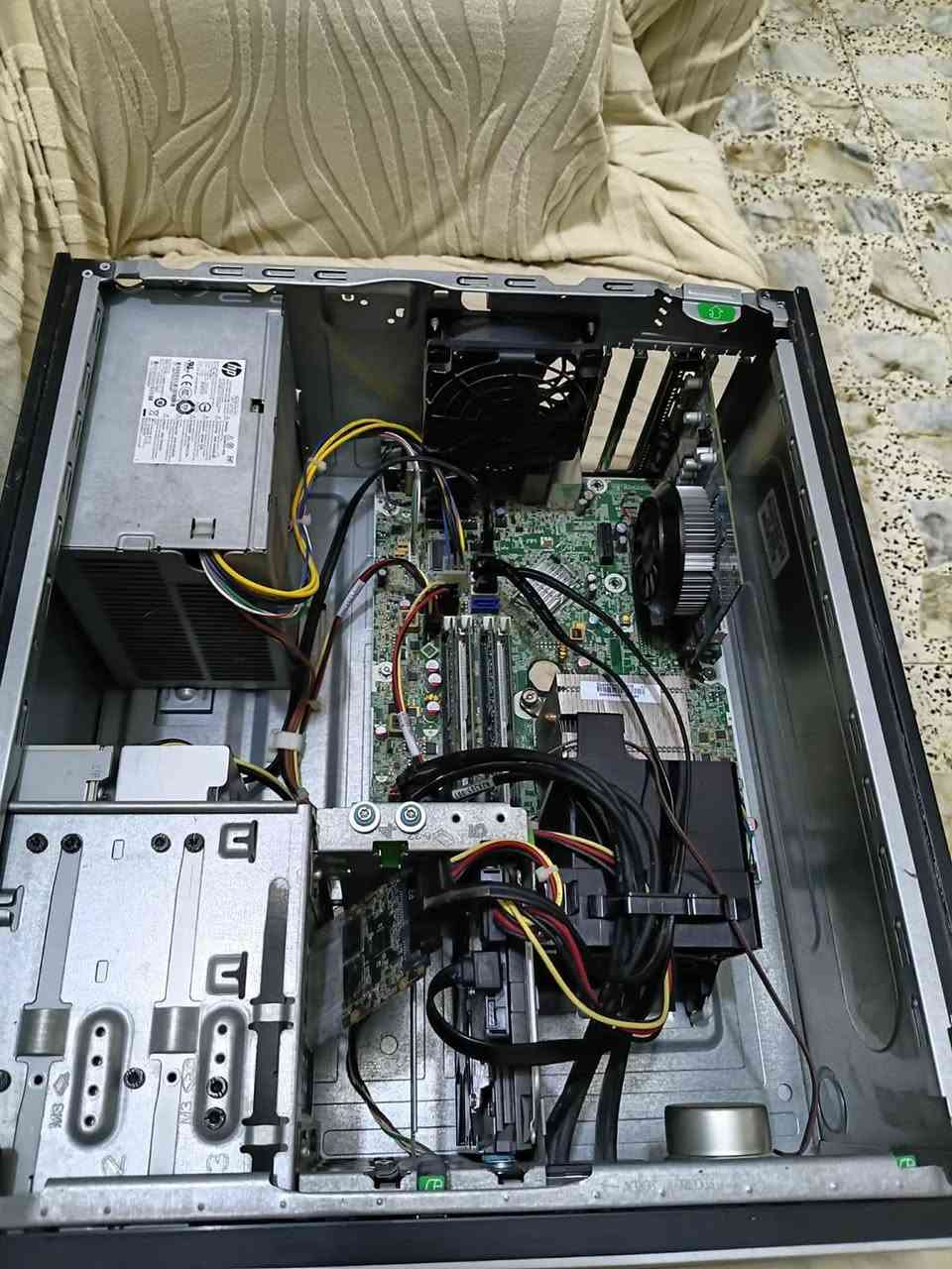 كيس HP
CORE I3 3320
GTX 1050 2 GB
Ram 12 GB ddr3
ssd 128
hdd 500
power 240 watt hp

السعر 140 شامل اجور التوصيل شرط الشغل والفحص
***********
