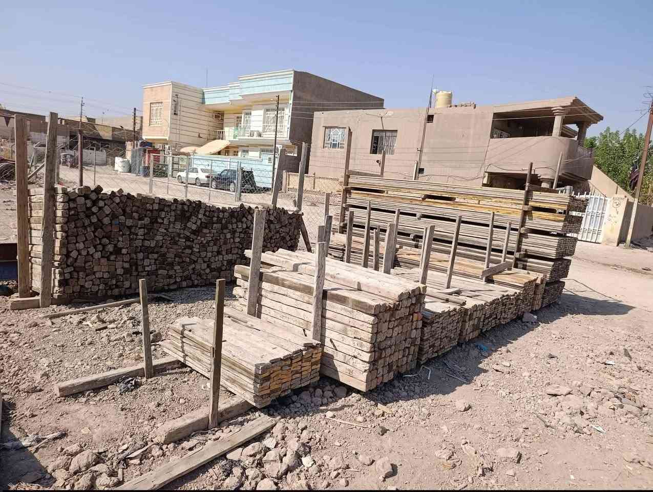 قالب خشب للبيع العدد 12 مكعب نظيف العنوان بابل الرقم الهاتف ***********
