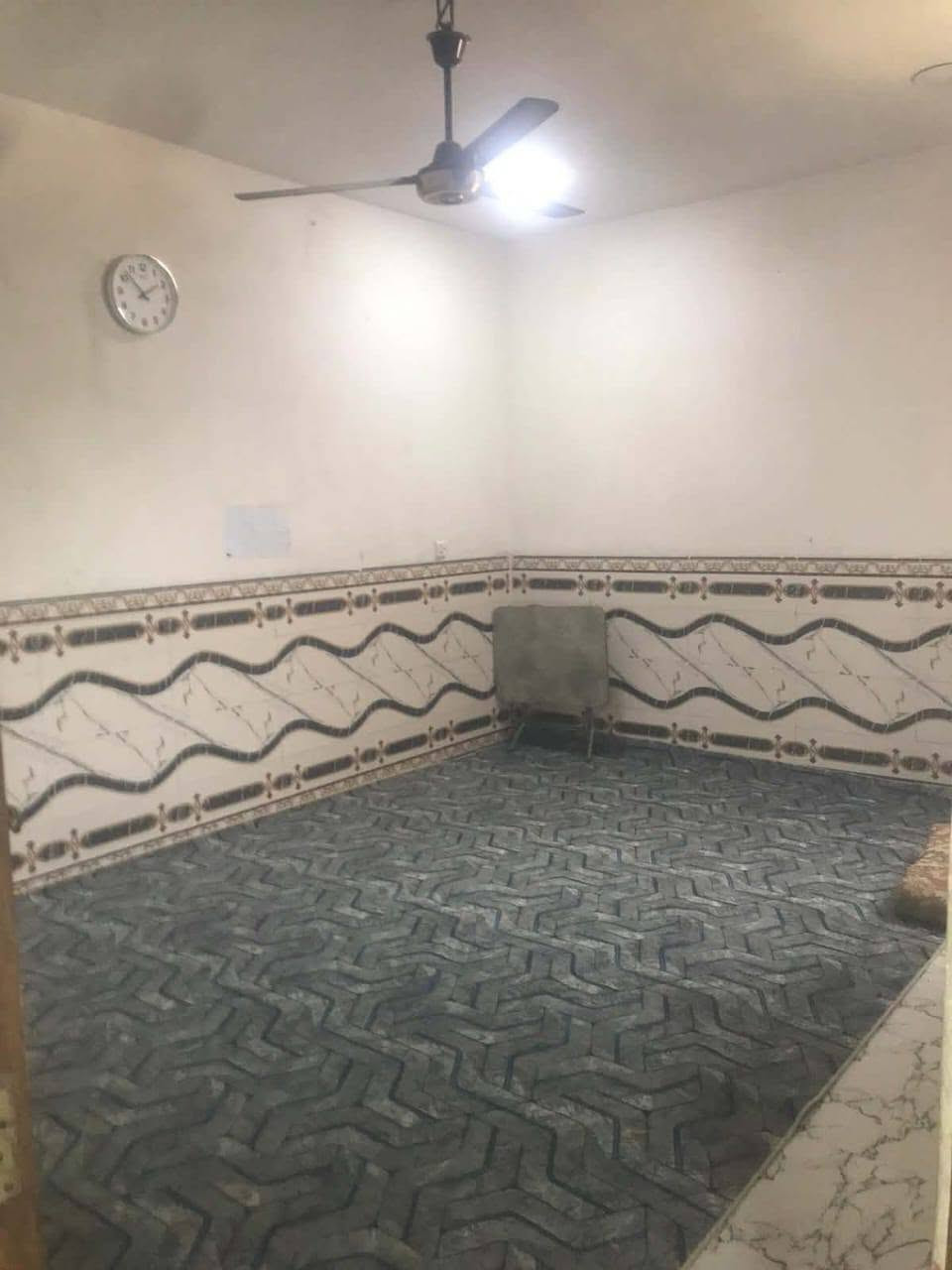 بيت للبيع قرب السيطرة اي ستفسار اتصل ع الرقم ***********

