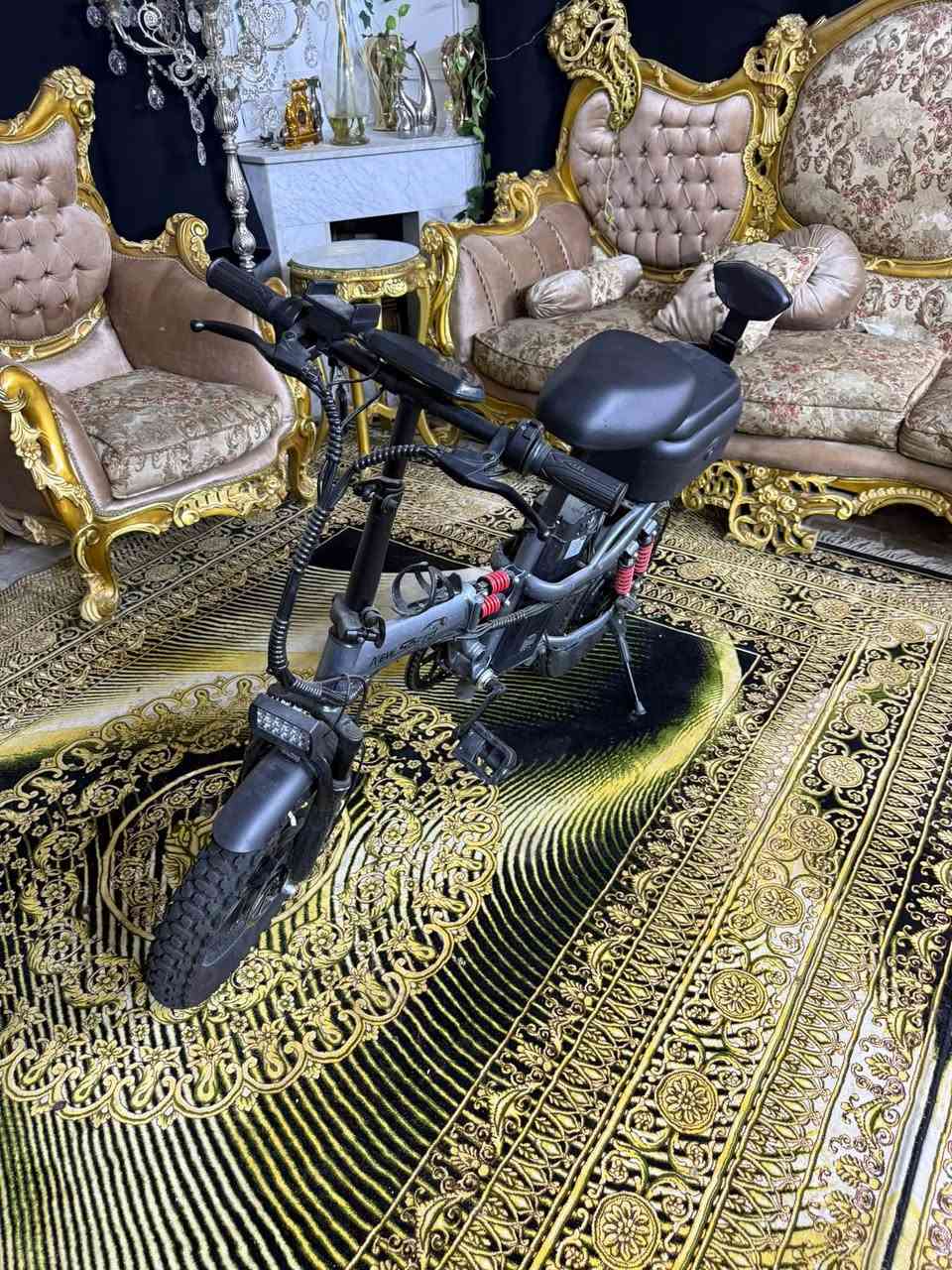 سلام عليكم سكوتر شحن + بايدر إصدار 2025
بعده بترابه جديد مأخذه من آلسعوديه يتحمل وزن 200 كيلو يحتوي على 7 حساسات وتثبيت سرعه ويحتوي 
على 9 دبلات 4 خلفي و 2 جوه الكشن و 2 اماميات 
ويا الشاحنه ويا نسختين مال سويج وبصمه و كارت 
التواصل واتساب  العنوان بغداد الكاضميه 
*********** السعر 500 دولار وبي مجال
