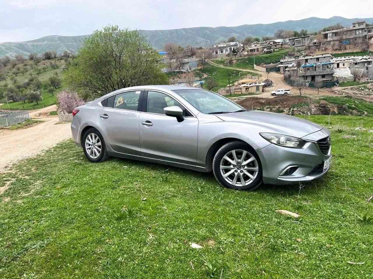 مازدەی ٦ خلیجی ٢٠١٥

ڕەنگی سلڤەر 
گێر تۆماتیک و عادی ٦ نمرە 
٤جام کارەباو ئۆوتۆ و ئەیبی ئێس 
گێڕو مەکینە بەشەرت برغووی بانەدراوەو بێ عەیبە 
سەنەوی بەسەر نەچووە
لێدراوێکی دواوەی هەیە ئێرباگی نەتەقیوە شەریکەیە 
حیزام بۆیاخە و زۆربەی پارچەکانی لەسەر کاڵبونەوە بۆیاخ کراوە نرخی ٩٨ وەرەقەو مەجالێکی برایانە بۆ پەیوەندی *********** السليمانية, العراق
