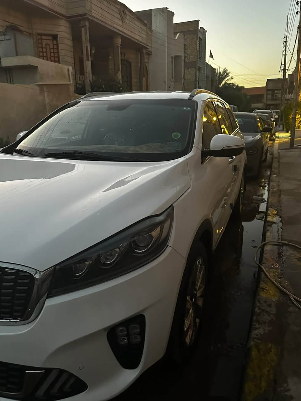 السلام عليكم سورنتو خليجي 2019 رقم بغداد بسمي 
فول موصفات ماعدا البنراما مكينه 6 سلندر بيه صبغ ربع قبق الصندوك وبارد شبر بالبنيد ماشية 115  عارضه ب232 وبيه مجال *********** مكاني بغداد الشعب
