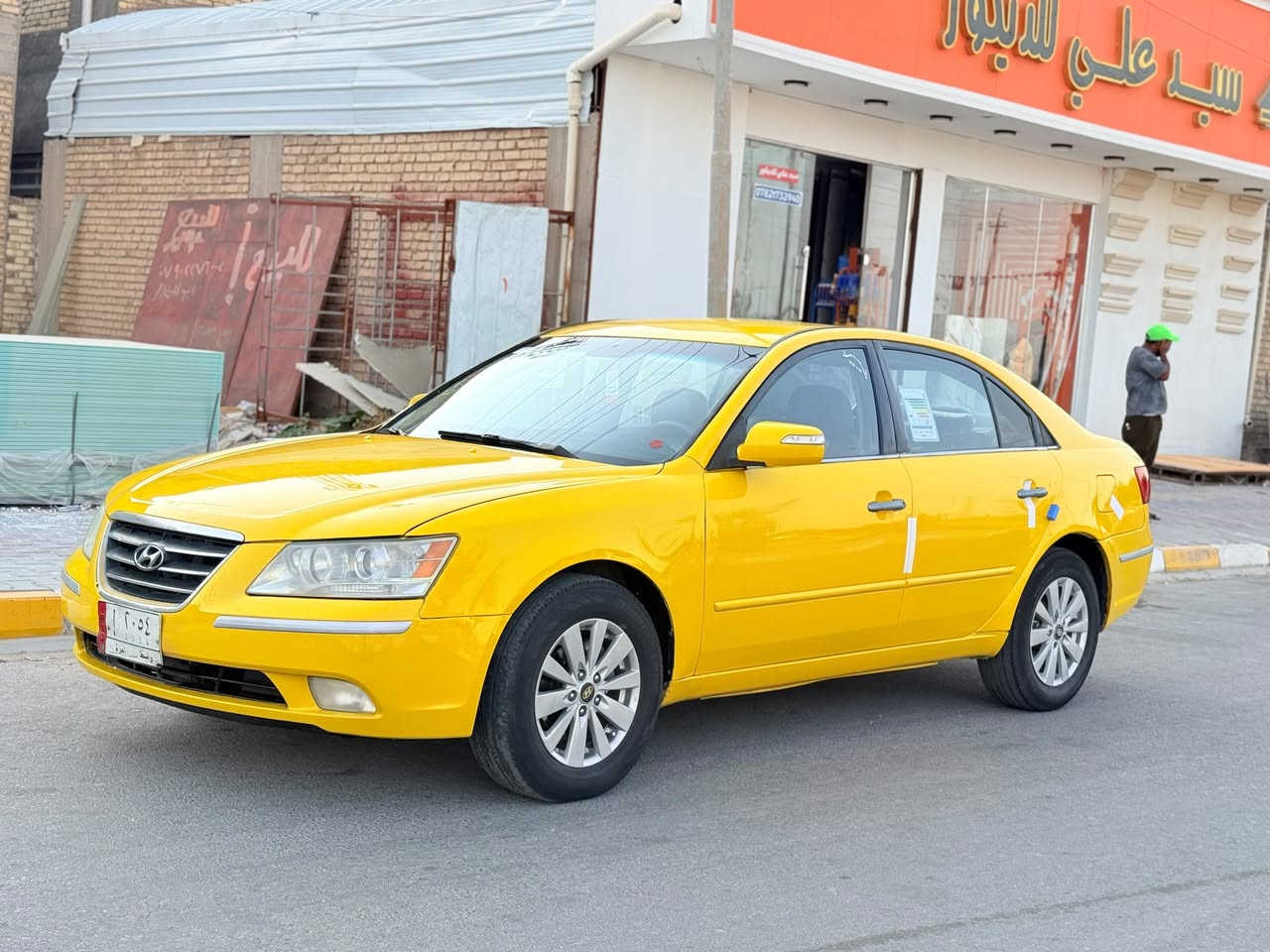 السلام عليكم سياره سوناتا موديل 2009 رقم واسط مشروع وطني سنويه ل 27 وارد امريكي بيه جاملق خلفي فقط مكينه 2400 دوش السعر 70 رقم التليفون *********** المكان واسط
