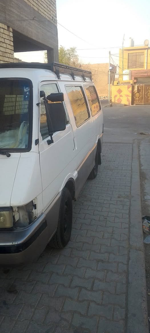 سلام عليكم سياره البيع كيه بستم ما مطلوبه حره تحول ثاني يوم كير ومكينه مكفوله السياره معمره جديده السعر 30وبيه مجال مكاني بغداد جسر ديالى ***********
