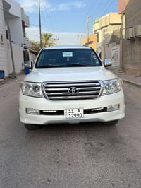 لاندكروز • ٢٠١١ • كربلاء