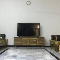 طقم كنب • ٥ طبلات • الديوانية طريق السنيه