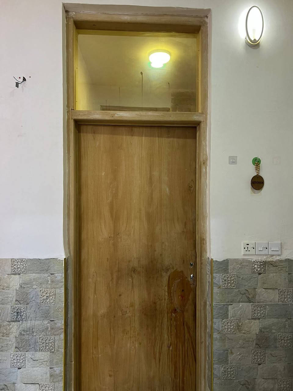 السلام عليكم اليريد تصليح اخشاب أو صبغ غرفه صاج أو ابيض بوب كافت تصليح وصبغ الخشاب بخدمتكم وين مجان اشتغل وسعار مناسبه شغلي موقعي بلبيوت وين مجان بخدمتكم والتزام بلمواعيد رجال اريد اعيش عل باب الله وين يصير رزق اروح اشتغل *********** وتساب

