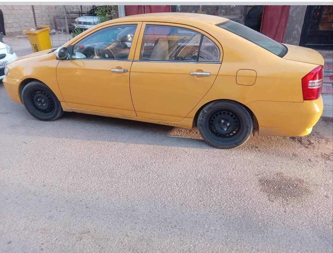 ليفان محور كورلا كير ومكينه مكفولات سياره مابيها ضربه بس جاملغ معدل بارد ال يمنه حداديه جديده لايت عالي زنون ترايها حلو كلشي ما ناقصه سياره رقم بغداد مداور ثاني يوم سعر 33 وبيها مجال بسيط مكاني كربلا *********** واتساب موجود واتصال
