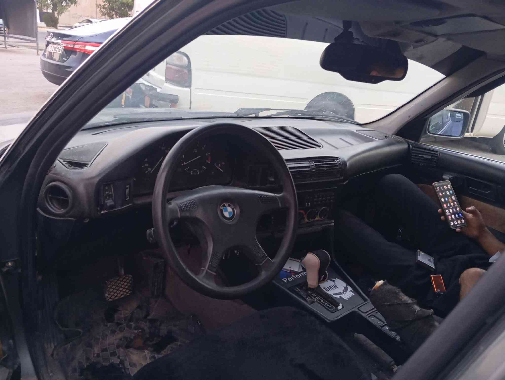 سعرها 35مكينه كيرصدرتيارات كهربايات كلها شرط مكانها كركوك بيع فقط بدون دين بدون قصدحجم 35موديل 92سنويه لل30تحويل مباشرمكانها كركوك ***********
