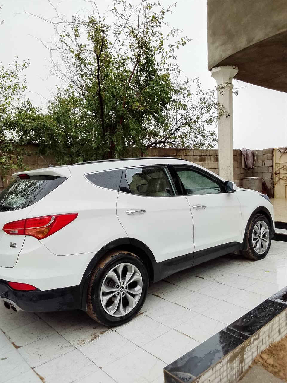 السلام عليكم 
سنتافي ١٤خليجي سته سلندر سبعه راكب 
سعر  120ورقه
بيه كازكيت  
للعلم قبل العطل سعر السياره 135
حداده 100%100
تبريد شغال ثلاث قطع 
كهربائيات شغاله ما بيه اي نقص 
تايرات جديد
العنوان البصره ناحيه السيبه 
*********** واتساب 
***********
