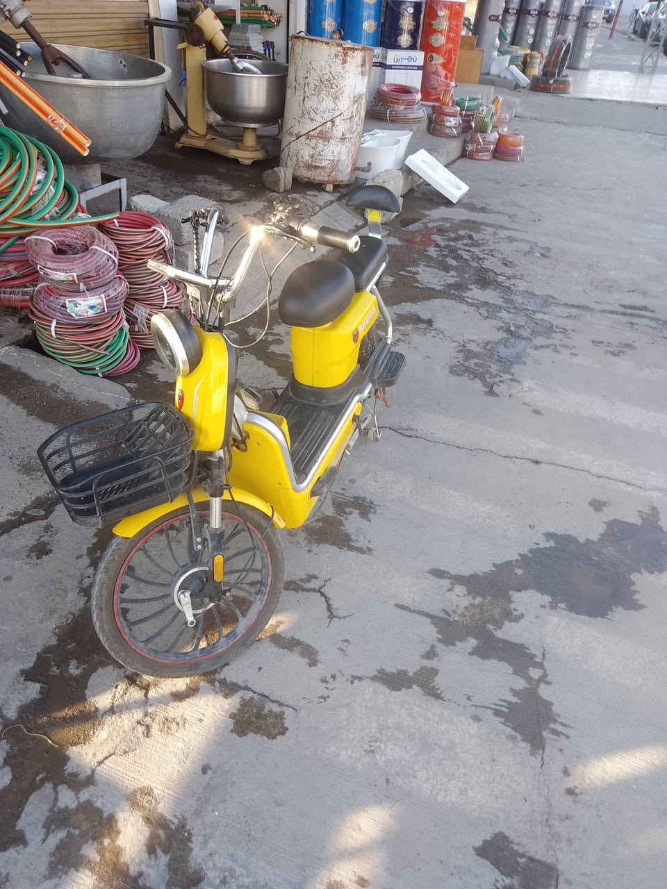 ماطورشحن للبيع ثلاث سرع ول باتريات كبار شرط السعر 235 الرقم ***********
