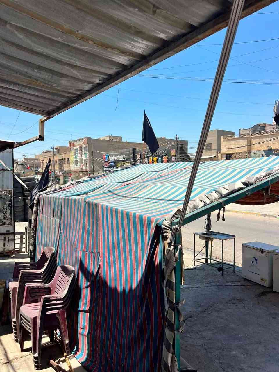 سلام عليكم عندي جادر للبيع قواس 3
***********
