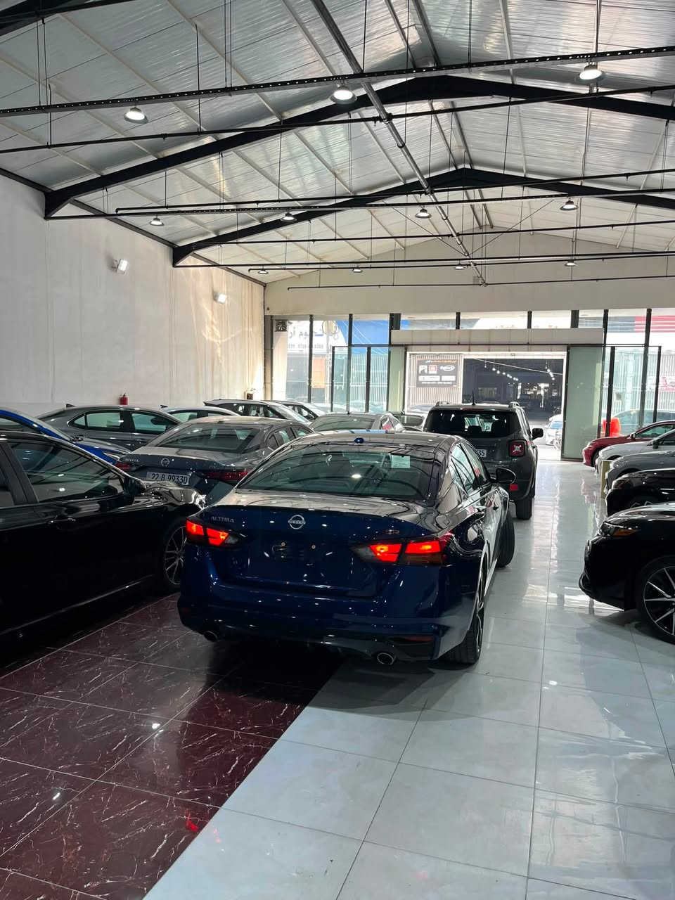 التيما 2024 SR المسافه المقطوعه 30000mil ضرر جاملغ وباب بدون دواخل بدون ايرباك للتواصل ***********
