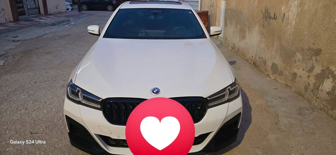 إعلان بيع السيارات
نوع السيارة: BMW 530i (خط فاخر)
النموذج: 2022
المواصفات: المواصفات الأوروبية (الخيار الكامل) ، المواصفات الأوروبية
لون السيارة: ( أبيض ))
الحالة: ممتازة ونظيفة للغاية، بدون ضرر شخصية ويتم الحفاظ عليها بانتظام.
الرقم والسندات: ( رقم سلمانية  سنوية باسمي وجاهز للتحويل الفوري) . مضللة بكتاب تضليل
ملاحظات إضافية:
السيارة جاهزة ولا تتطلب أي نفقات، والآلة والكارتون في حالة الوكالة.
السعر: (330$)
موقع المعاينة: بابل الحلة
رقم الاتصال: (***********))
