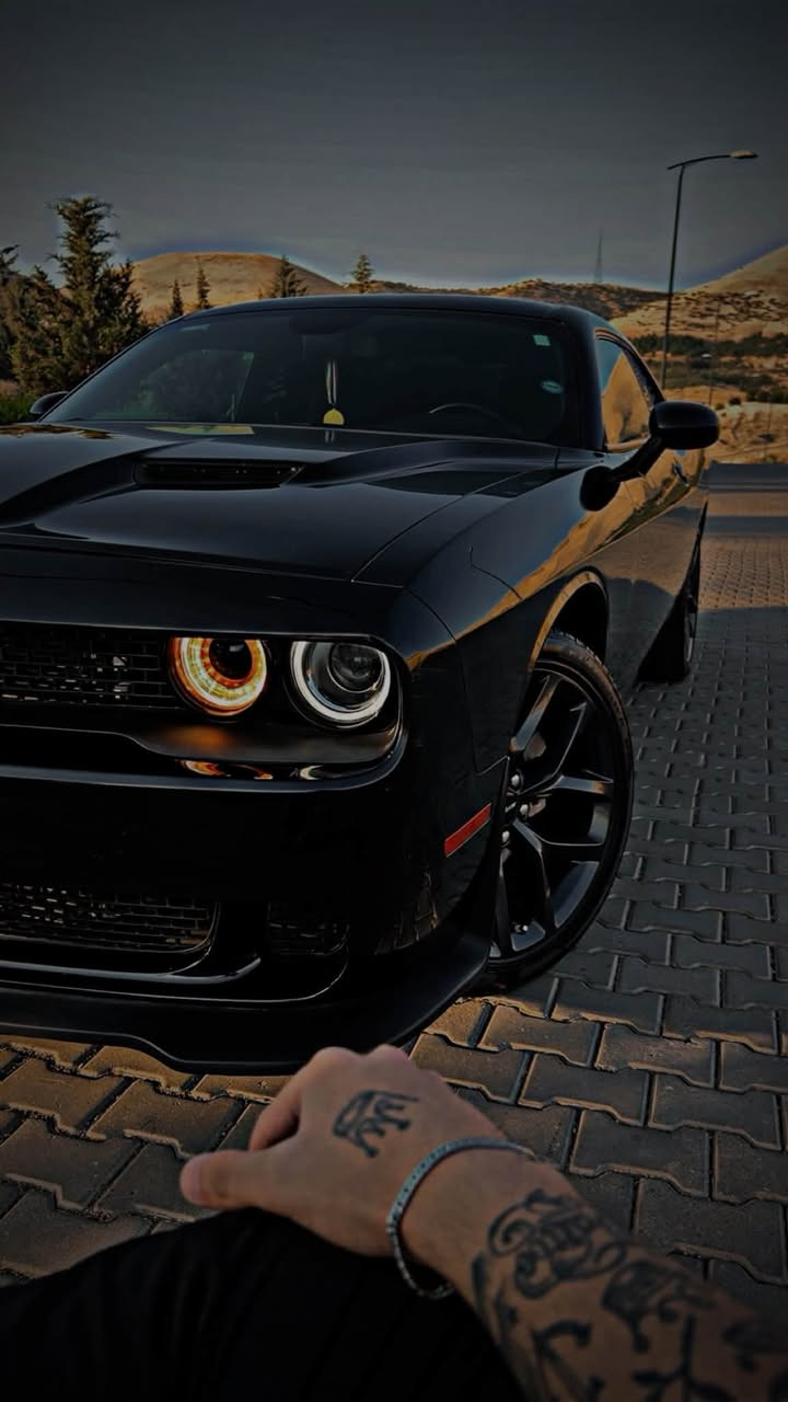 🚗 دودج تشالنجر SXT موديل 2022

✅ الفئة: SXT
✅ الممشى: 35 ألف ميل (28 ألف ميل في أمريكا و7 آلاف ميل في كوردستان).
✅ الإيرباك والدعامة: سليمة 100%.
✅ الصبغ: بقعة واحدة فقط في الجملغ الأمامي من جهة السکن، وبقعة واحدة في الجملغ الخلفي، وليس الجملغ كاملاً.
✅ يوجد ضربة PDR بسيطة.
✅ السيارة لوك ونظيفة جداً، وجميع القطع أصلية ولا تحتاج إلى أي مصروف.
✅ السيارة مرقمة باسمي منذ 9 أشهر.

📞 للاستفسار أو المعاينة:
***********
……….
كوردي

🚗 دۆج چاڵنجەر SXT مۆدێل 2022

✅ مواسەفات: SXT
✅ ڕۆیشتوو: 35,000 مایل (28,000 لە ئەمریکا + 7,000 لە کوردستان)
✅ ئیرباگ و دەعمە: 100% سەلامەت
✅ بۆیاخ: تەنها یەک پەڵە لە چەمەلەخی پێشەوە (لای سەکن) و یەک پەڵە لە چەمەلەخی دواوە، نەک تەواوی چەمەلەخەکان.
✅ یەک خاڵی بچووکی PDR هەیە.
✅ سەیارەکە لۆکە و زۆر خاوێنە، هەموو پارچەکانی سەر خۆیە و هیچ مەسڕەفێکی نییە.
✅ 9 مانگە خۆم ژمارەم کردووە.

📞 بۆ زانیاری زیاتر و بینینی سەیارەکە:
***********
