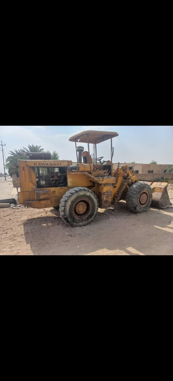 كاوسكي للبيع موديل ٨٢ كير وتركم ما مفتوحات محرك بي لا تنقيص ولا تبخير تايرات الامامي هندي توني شادهن كيله جديده معمره دفع خير من الله رقم بغداد الماني باسمي للاستفسار اتصل ***********
