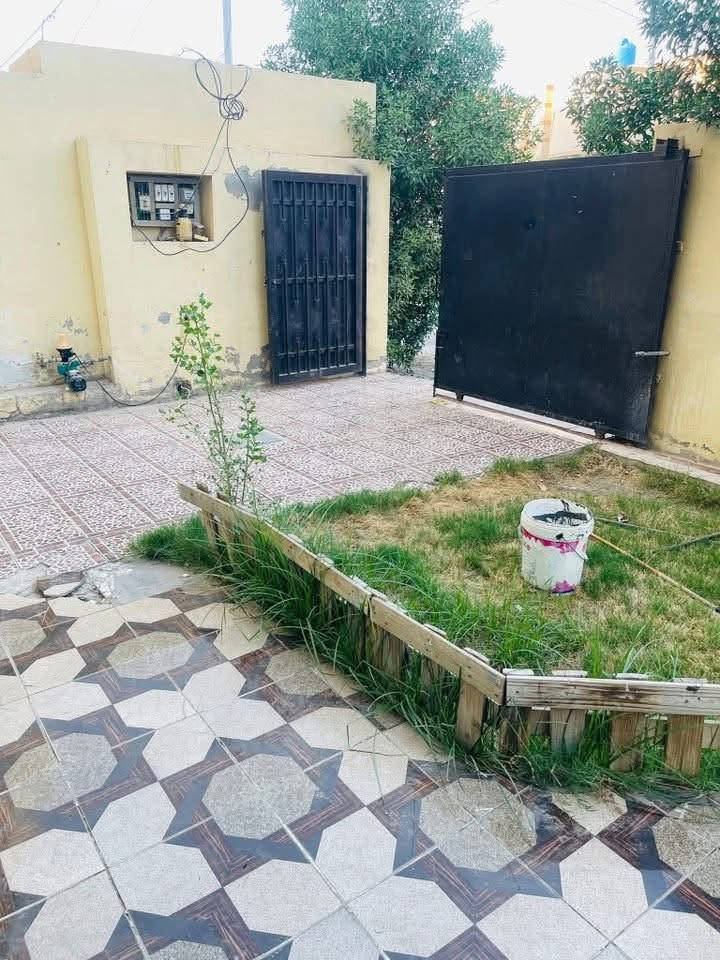 🕌 بسم الله على بركة الله🕌

 🏠 بيت طابقين   #للبيع 

🏡 موقع البيت _ الانبار _ الفلوجه 

✴️ في حي الامين مجمع البورديني خلف اسواق بسكولاته 2 الوجبه الاولى

🛣 شارع 10 م نافذ على 40 تبليط 

✴️ طابو صرف 

🏡الارضيه سيراميك  + بناء طابوك 

🏠 مساحه 250 متر 

🔺 

🏡 يتكون من غرف نوم عدد 4+ استقبال+ صاله + مناور + مطبخ + صحيات

🏡 تتوفر كافه الخدمات 

💵 السعر  165 مليون قابل للتفاوض   📝✅  

💯علماً البيت فارغ جاهز للسكن 🗣️ 

⭕ اذا عندك عقار تريد تعرضه للبيع او تريد تشتري عقار 

📬فقط ارسال المعلومات  على الواتساب او الاتصال على هواتف المكتب 

🤳متابعة الصفحه يصلك كل ما هو جديد

⏪ملاحضه: سعر العقار  يحدد من قبل البائع

  🏘️بيع وشراء الأراضي السكنية والزراعية وكافة العقارات

🏘️🌐Anbar Fallujah_ الانبار الفلوجة🌐.  

♦️للأستفسار 📥 

    (( )))) 

(««نستقبل هواتفكم على لارقام التالية»»)) 

                    ----(احمد العامر )----

             #احمد 
***********

#للبيع 
#طابو_صرف
#الفلوجة
#عقارات
#عقارات_الفلوجة
