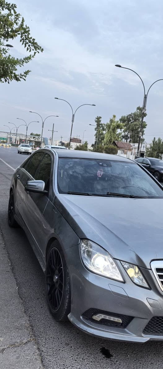 ***********
***********
مارسيدس بينز E350  بنزين ستة سلندر
كيرو محرك وتبريد وكهربائى بشرط
صبخ ثلاث قطع امامى وصقف صبخ باقى دعامية ل دعامية بشرط
سعر كلش مناسب
مكان سيارة في اربيل
