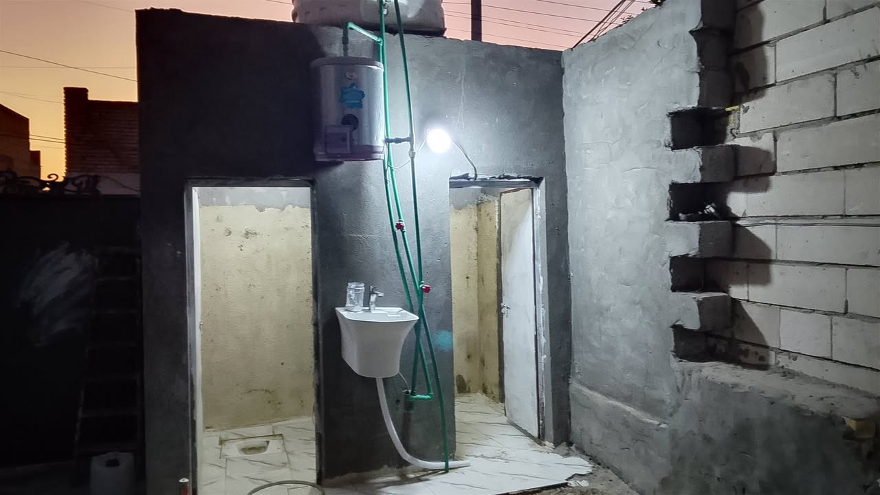 السلام عليكم ورحمه الله بيت حي الخضراء  مساحه البيت ٢٠٠ بنان طابوك عكاده بناء جديد ٢٠٢٠ طابو صرف بسمي السعر ١٩٠ ميلون رقمي ***********
