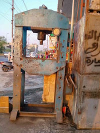 للبيع • اتصال • غير محدد
