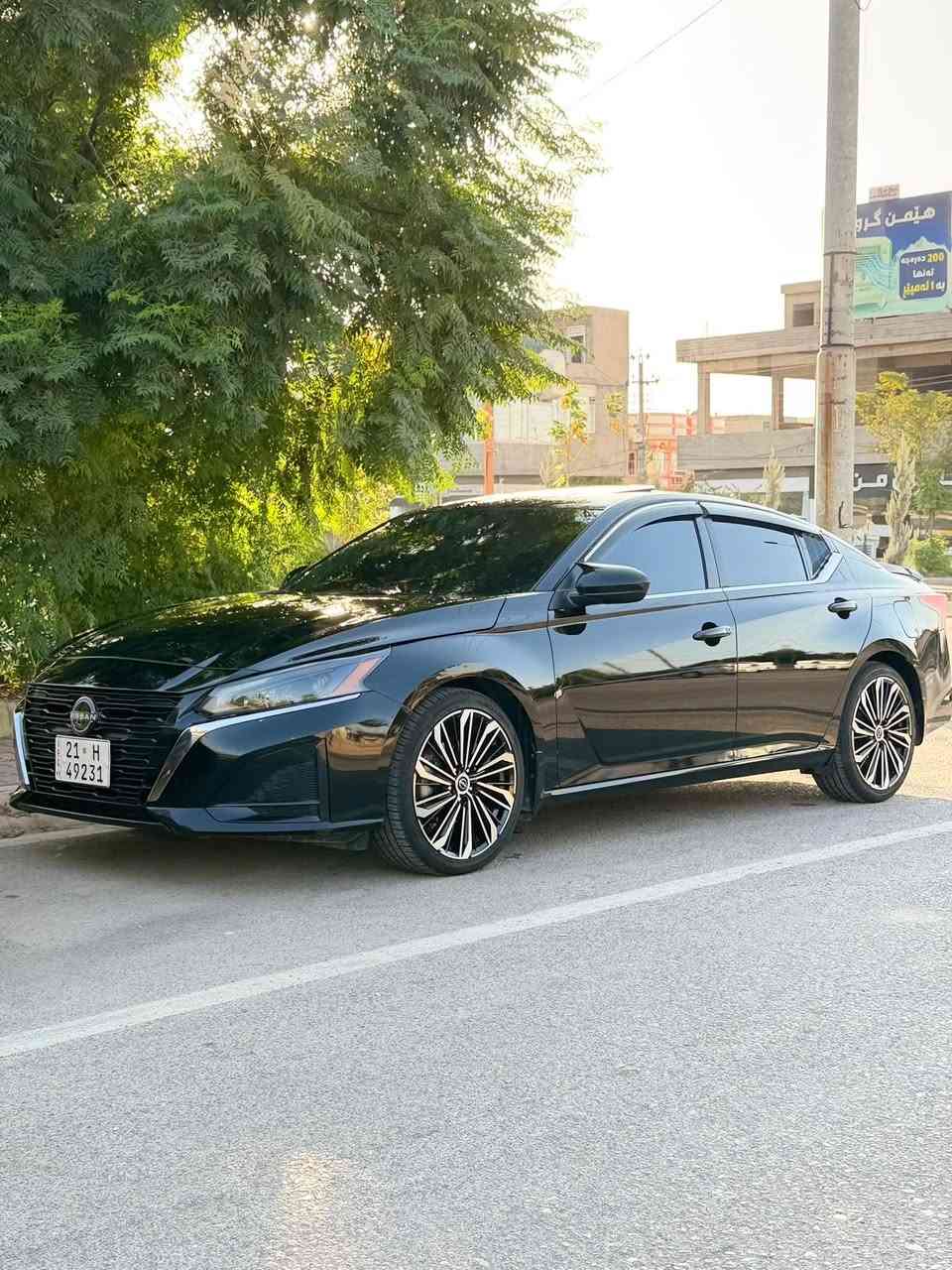 ئالتيما   sv plus   مؤديل  ٢٠٢٤  ته نها چه مه له خى پيشه وه بؤياخه بئ ناو گرتن     ٥٣هه زار كيلؤمه تر رؤشتووه تازه هايدرؤليكى گيرو رؤنى مه كينه م بؤ گؤريوه له مؤتول  
هه رچوار تايه ويله كه شى لؤكه هه فته يه كه خستومه ته سه رى 
رادارى پيشو دوا 
رادارى لاته نيشته كان
خه تى جاده يه 
ئؤتؤ ستؤپه 
بريك به سمه 
ئؤتؤ هؤلده 
وايه رليس چارجه 
سلايده 
شاشه گه وره يه 
هه ردو كوشنى پيشه وه گه رمه 
كامل جوانكارى بؤكراوه بالى سه ر سندوق بالى سه ر جامى دواوه سكؤپى جامه بچوكه كان شه مسى بؤ دانراوه  كه ڤه رى ده سكه  ده رگاكانى بؤ دانراوه  ئاوينه باتمان  لايتى ده عامييه كانى دواوه ى بؤ دانراوه  هيچ گلؤپيك ئيش ناكات له شاشه زؤر زؤر پاكه سه ياره سه نه وى  تا مانگى ٩ ى ٢٠٣٠ تازه يه كه  داواى ١٦٧ گه لاى ليده كه م له هه له بجه ى شه هيدم 
ژماره مؤبايل ***********
