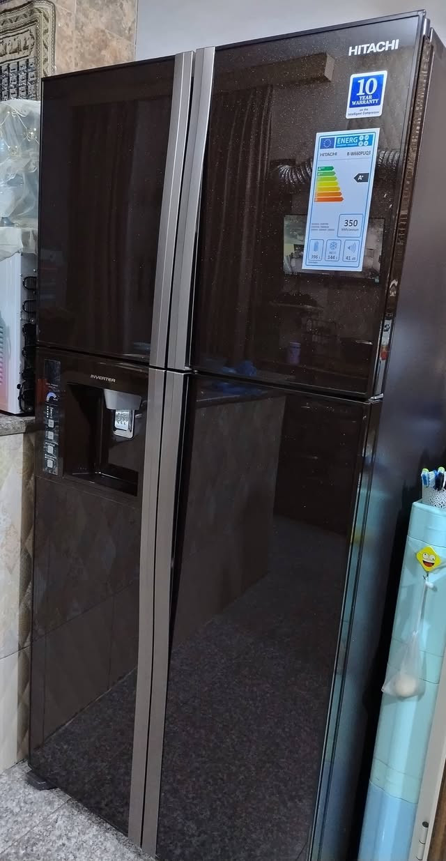 مرحبا للبيع لليدور جديد ثلاجه هيتاشي الأصلي الحجم الكبير ام البراد ماطور انفيتر اقتصادي كهرباء ٤ أبواب بخاخ بعدها بل ظمان اللون المميز الجوزي وجه اللازمه السعر مليون و٥٠ وبي مجال مكاني الكاظميه ***********
