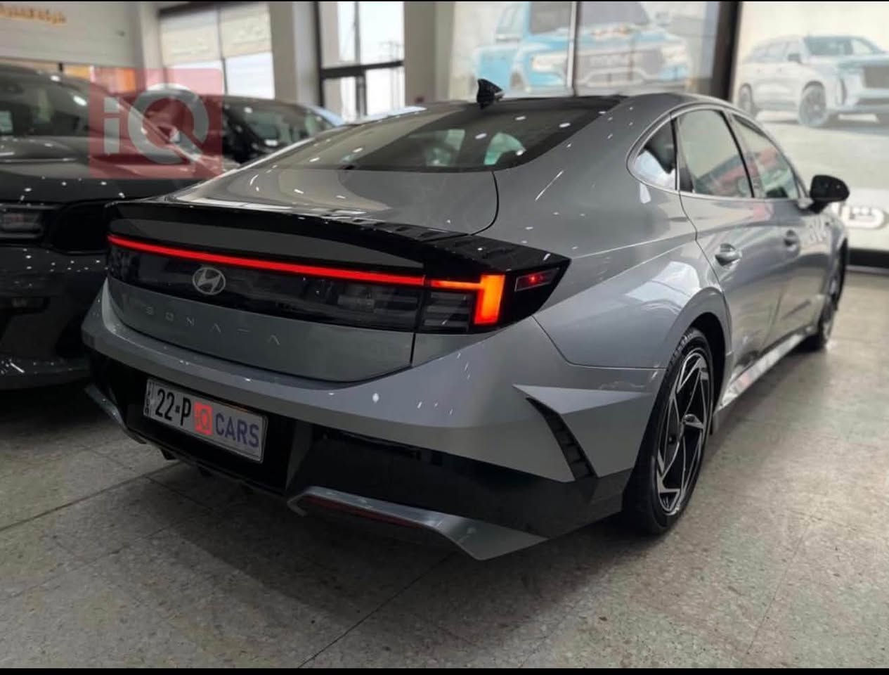 🚘| رقم أربيل وكالة او مداور باسم شركة
📍 النجف الأشرف

ماشية 21 الف كيلو فقط 

المواصفات: ✨
✔️ رادارات أمامي + خلفي + جانبي
✔️ بنوراما
✔️ تشغيل عن بعد
✔️ كشنات جلد أحمر 
✔️ كشنات كهرباء مال السايق
✔️ درايف مود

وبعد بيها هواي مواصفات معروفة

الملاحظات: 🛠️
جامليغن عدد 2 تبديل وصبغ
صبغ جزء بسيط من البند
وبيها سونار جديد

تنويه: 📌
باب السايق بيه بارد بطرفه
وباب الصدر بيها بارد 

السيارة جديدة وجاهزة من كلشي تايرات جديدة 
ودهن كله اصلي امزويل والبانزين محسن شرط 

سعر السيارة 185 ورقة وبيها مجال

رقم راعي السيارة 
***********

نص مكتوب في الصور:
- iQ CARS
- IQ