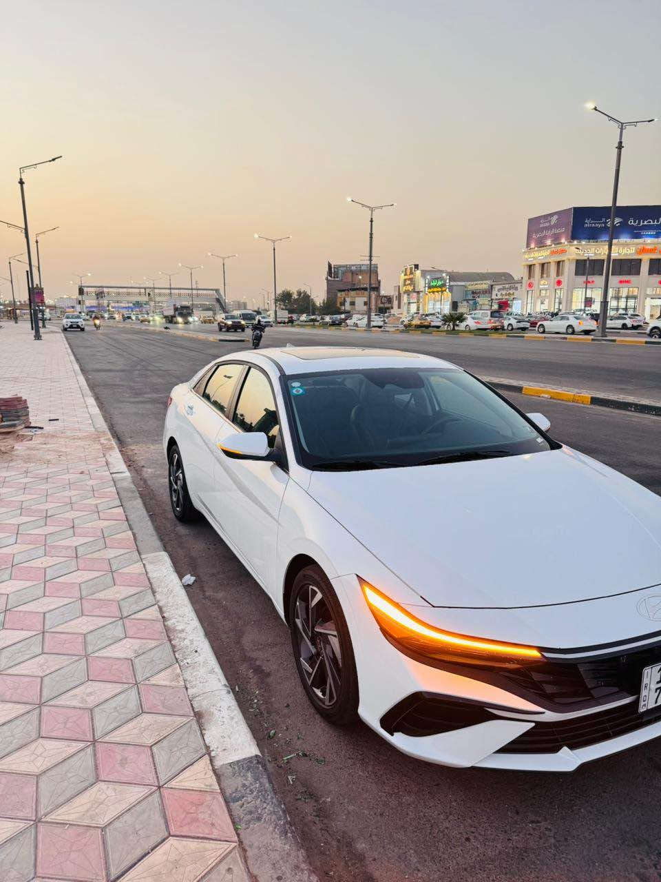 سلام عليكم

Hyundai Elantra 2025 

للبيع هيونداي النترا  لمتدد 2025 

السيارة  ماشيه31قابل  للزياده

محرك 4 سلندر 2000 دوش 

السيارة لون ابيض صدفي وارد امريكي 

السيارة حادثها فقط الجاملغ الامامي الايسر ومستبدل اصلي ومرشوش مثبت  وضربه بلبنيد وشغل درجة اولى
وبارد بلمدكر الايسر الخلفي مامصلحه ع وضعها ترجع PDR

ايرباك دركه فقط 
 بدون شاصي 

السيارة فول مواصفات

1-فتحة

2-فول تحكم استيرن

3-شاشة كاملة متصلة وعدادات ديجيتال

4-رادار امامي  مستبدل 📍وخلفي وجانبي (نقاط عمياء)

5-توقف ذاتي

6-لايت امامي وخلفي LED 

7-قيادة ذاتية

8-تحديد مسار

9-درايف مود (Normal,Sport,Smart)

10-اوتو هولد

11-هاند بريك دكمة

12-بصمة ابواب

13-بصمة تشغيل

14-تشغيل عن بعد

15-ابل كاربلاي واندرويد اوتو

16-لد داخلي 

17-شاحنة وايرليس

18-منافذ داخلية يو اس بي وتايب سي

19-كشنات جلد

20-كروس كونترول مثبت سرعة ومحدد سرعة 

21-كامرة خلفية دوارة

22-كشنات تدفئة

23-التبريد ايضاً بي شاشة

السيارة فول مواصفات ومناقصها اي شي كلشي بيها كامل  ماعده برمجيات الرادر

السيارة مرقه رقم الماني (معوقين بصره) وكاله

المعوق ولد شاب 

سعر 155$وبيها مجال قليل

مكاني البصره حي الاصدقاء

***********

اللي يشوف السعر غالي لا يتصل رجاءاً

 ❤️ البصرة, العراق

نص مكتوب في الصور:
- 1 من 12
- HD