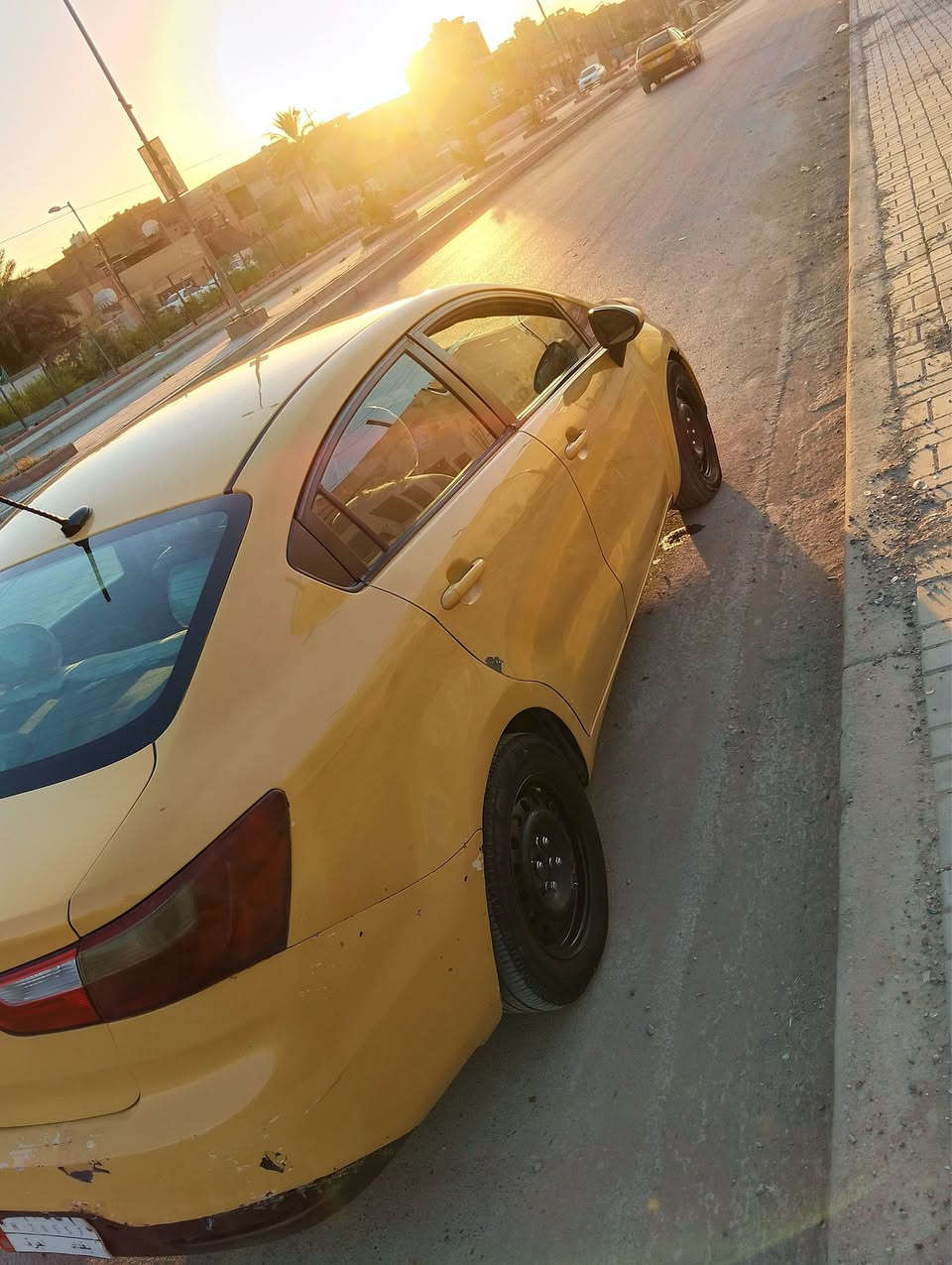 سلام عليكم كية ريو مديل 15امريكية سيارة مكينة تبريد كير جدد صدر امامي خلفي جديد نطخت بس دعمية فقط سيارة مابيهة دواخل نفس لضرر مال مريكة بس دعمية مكاني بغداد مدينة صدر سعر 68 لستفسار ***********
