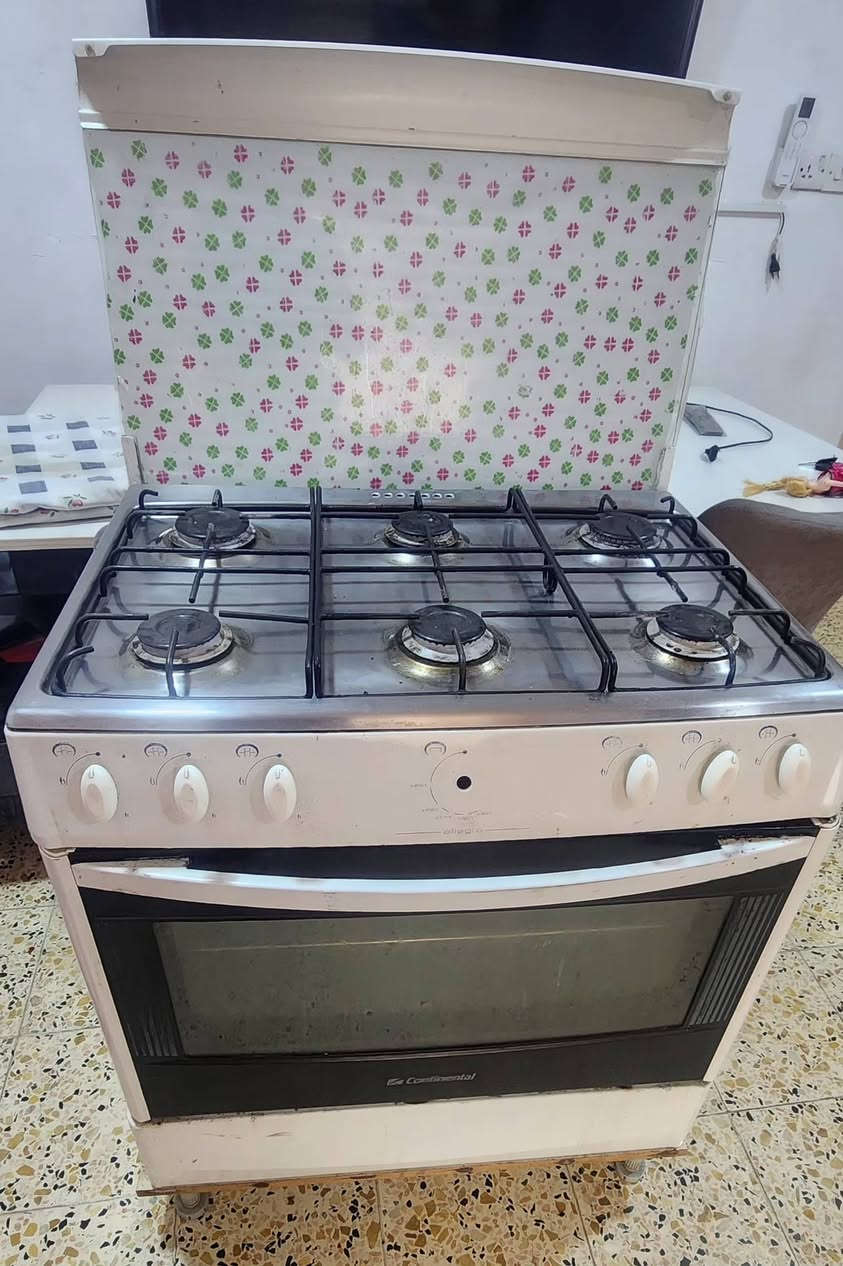 طباخ ٦ عيون • فرن ميشتغل • ميز بلازمة ابيض