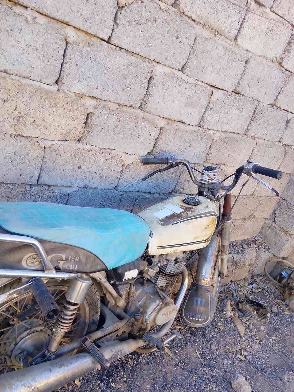 للبيع  ماطور بارت 4كير   السعر 175 يعوزو بستم  فقط وترتيبات اشويه الشراي يتصل والموشراي لايشلع گلبي سعر مناسب المكان قريه صف التوث 
***********
