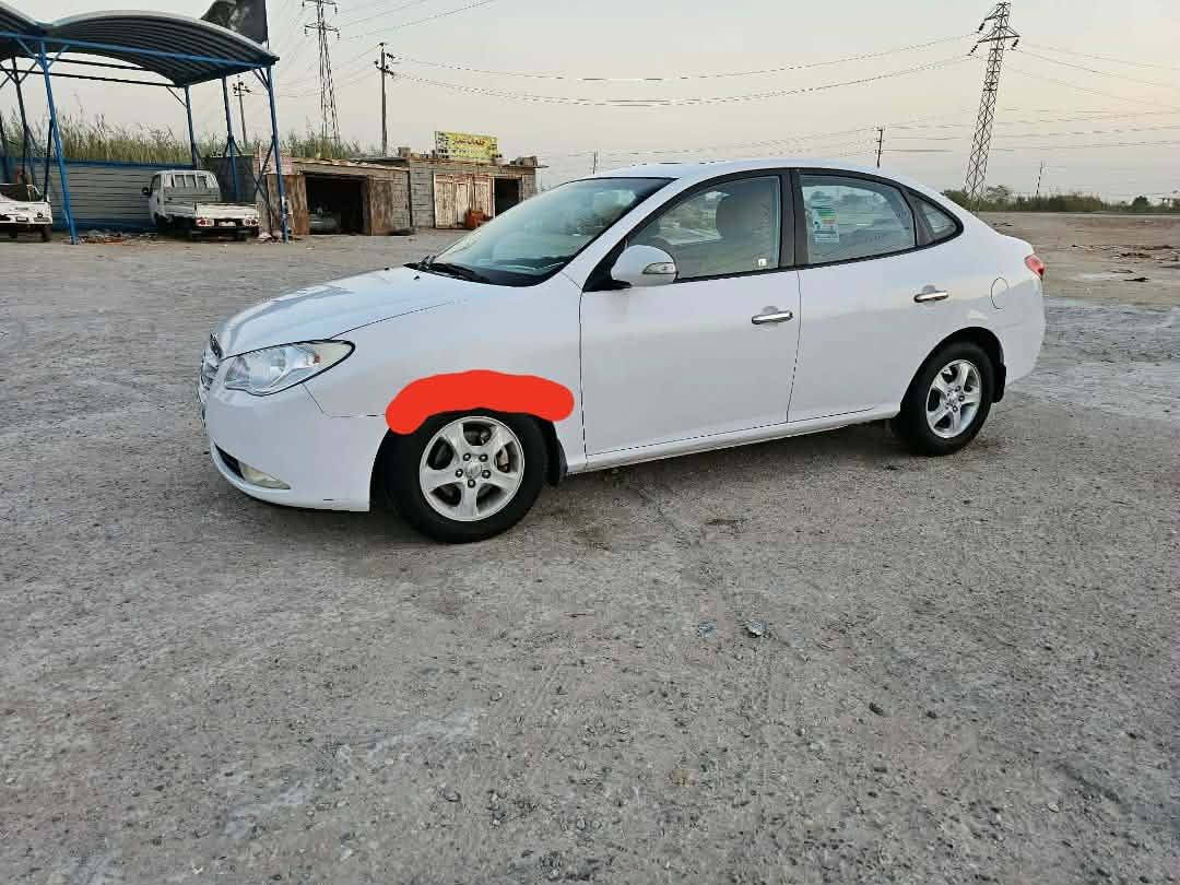 النترا صابونه
خليجي ٢٠١١ رقم بغداد  جديده ع وضع الشركه 
محرك ٢٠٠٠ دوش 
فتحه سقف 
تحكم استيرن جهتين 
شاشه كامره 
تبريد ثلج 
فول موصفات 
كفاله من الفتح والضربه والتبديل بيه صبغ داير الجاملغ الامامي وهلال خلفي شرط الفحص والسونار 
***********
