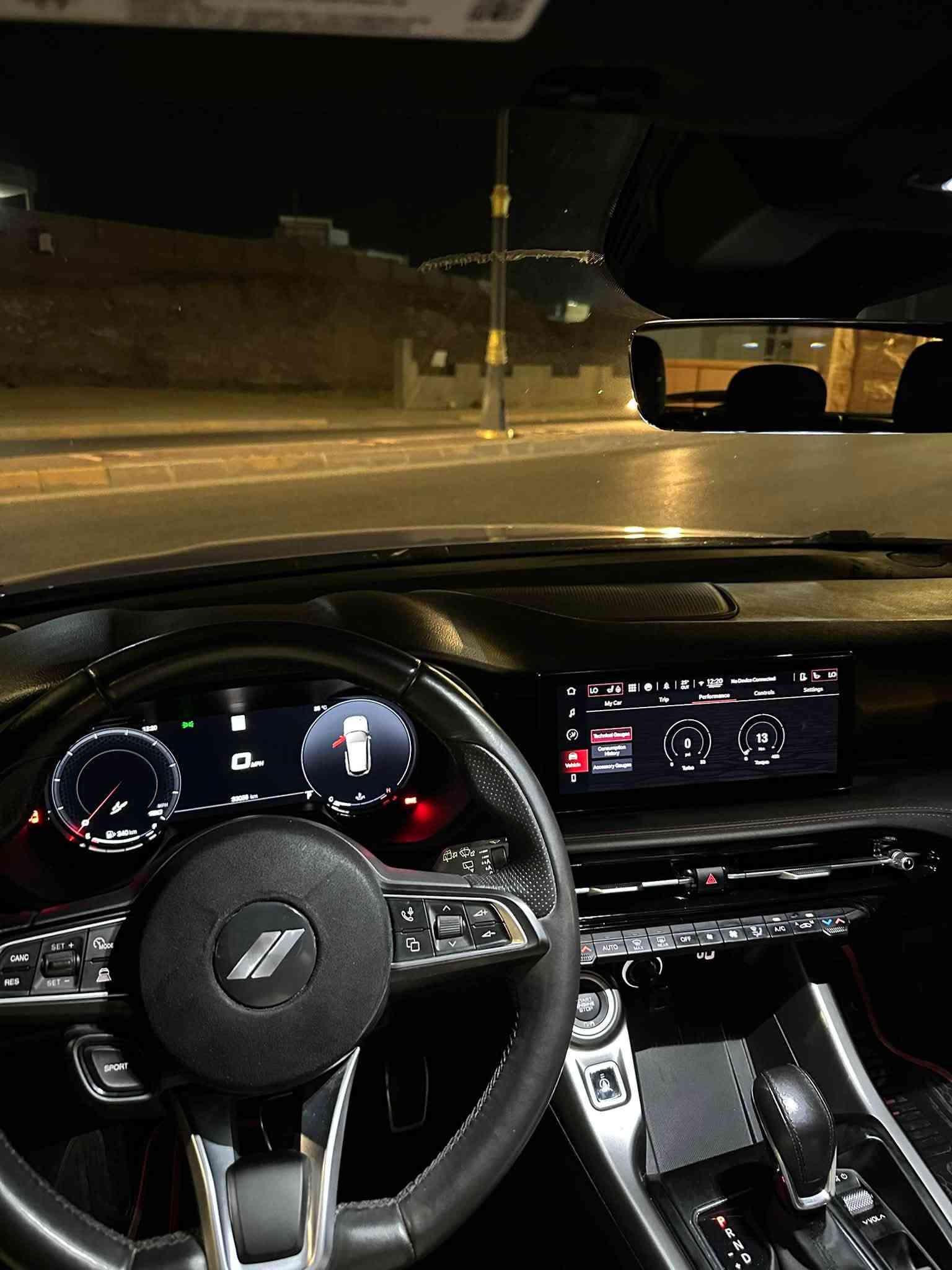 للبيع دوج هورنيت مديل GT 2024
محرك 2000 تيربو ماشيه 27 الف ميل السياره جاهزه طخم تاير جديد صدر جديد بعدها بل باكيت السعر 150 وبيها مجال
بسيط
ترهم مقدمه فوك ال 85 والباقي بل شهر السعر حسب الاتفاق 
يرهم مراووس حسب القناعه بيها جاملغ السايق صبغ والجاملغ الخلفي صبغ وشويه بارد بل باب السياره شهداء سنه وتصير حره
***********
