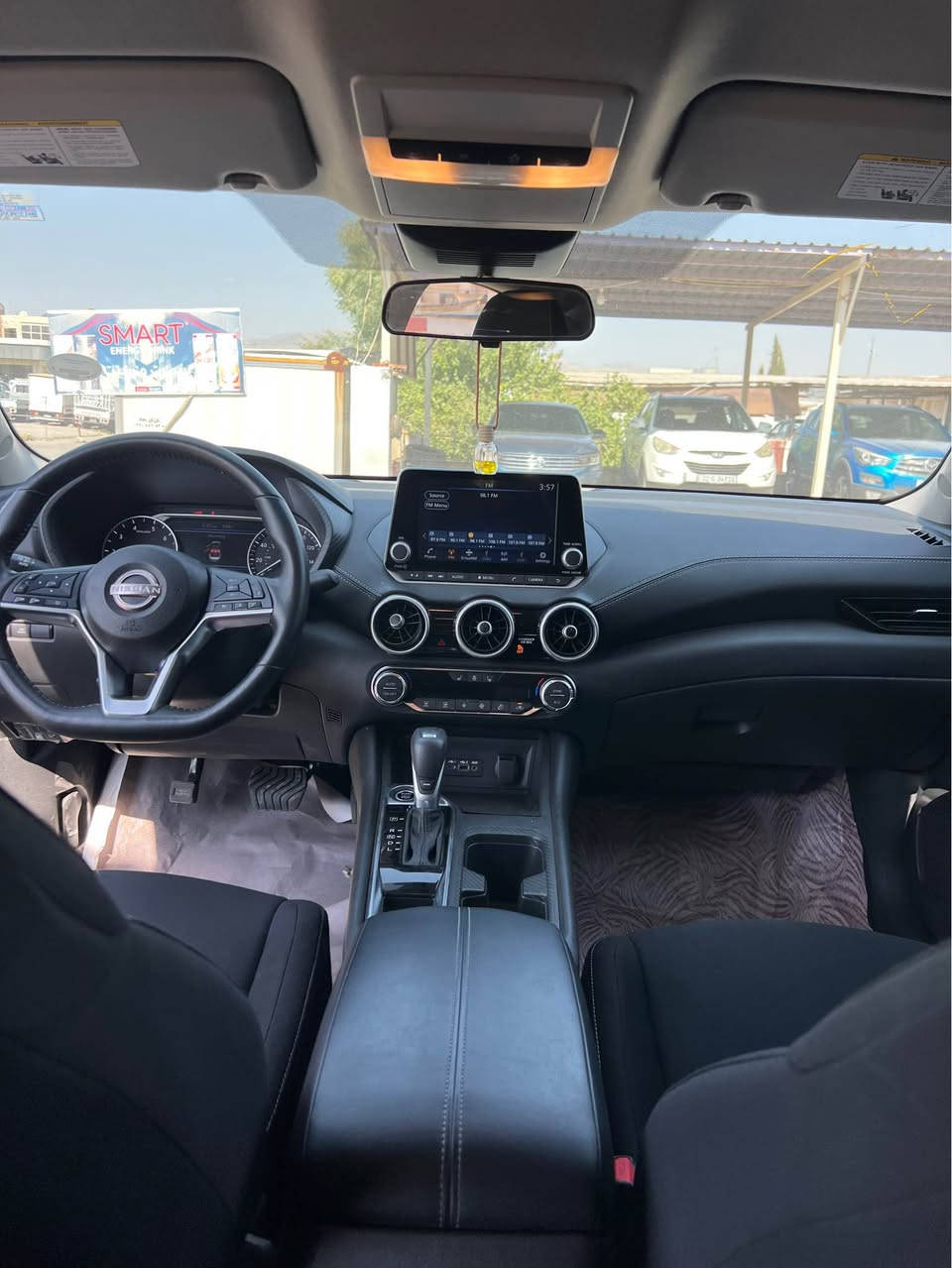 السلام عليكم 
Nissan Sentra SV 2025

السيارة ماشيه 6 الف

الضرر : بوند صبغ بدون دواخل و شاصي شرط 

حجر صالنصه رادارات بیلادی

مواصفات (فول) :
بصمه و شغال
عینات رادار
كشنات كهربائي
كشنات هيتر
ستيرن هيتر
شاشة كبير
360 رادار
نظام توجيه السيارة بين خطوط الطريق تحديد مسار)
 
کیر و محرك بشرط بدون ادنی خلل
مکان السيارة - زاخو
سعر : 128$ مجال

*********** زاخو, دهوك
