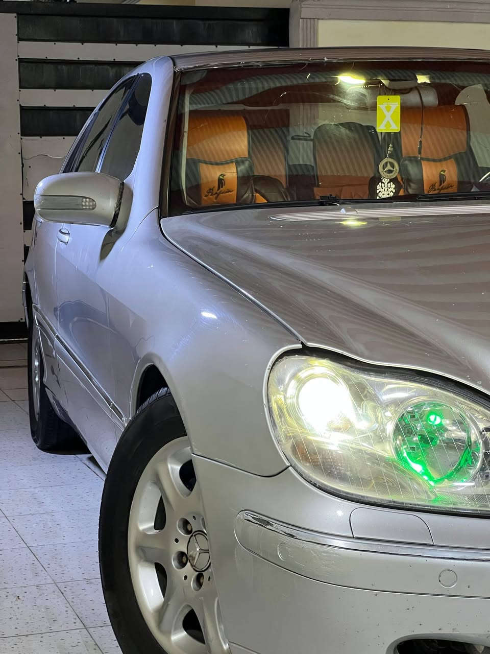 السلام عليكم 
مارسدس s320 غواص مديل 2001 
السياره جاهزه مجهزه من كل شي كهربائات شغاله
كشنات تدفئه وتبريد ومواصفات الغواصه معروفه 
مكان السياره البصره ابي الخصيب للتواصل
 السعر 90 وبيه مجال للشرايه 
***********
***********
