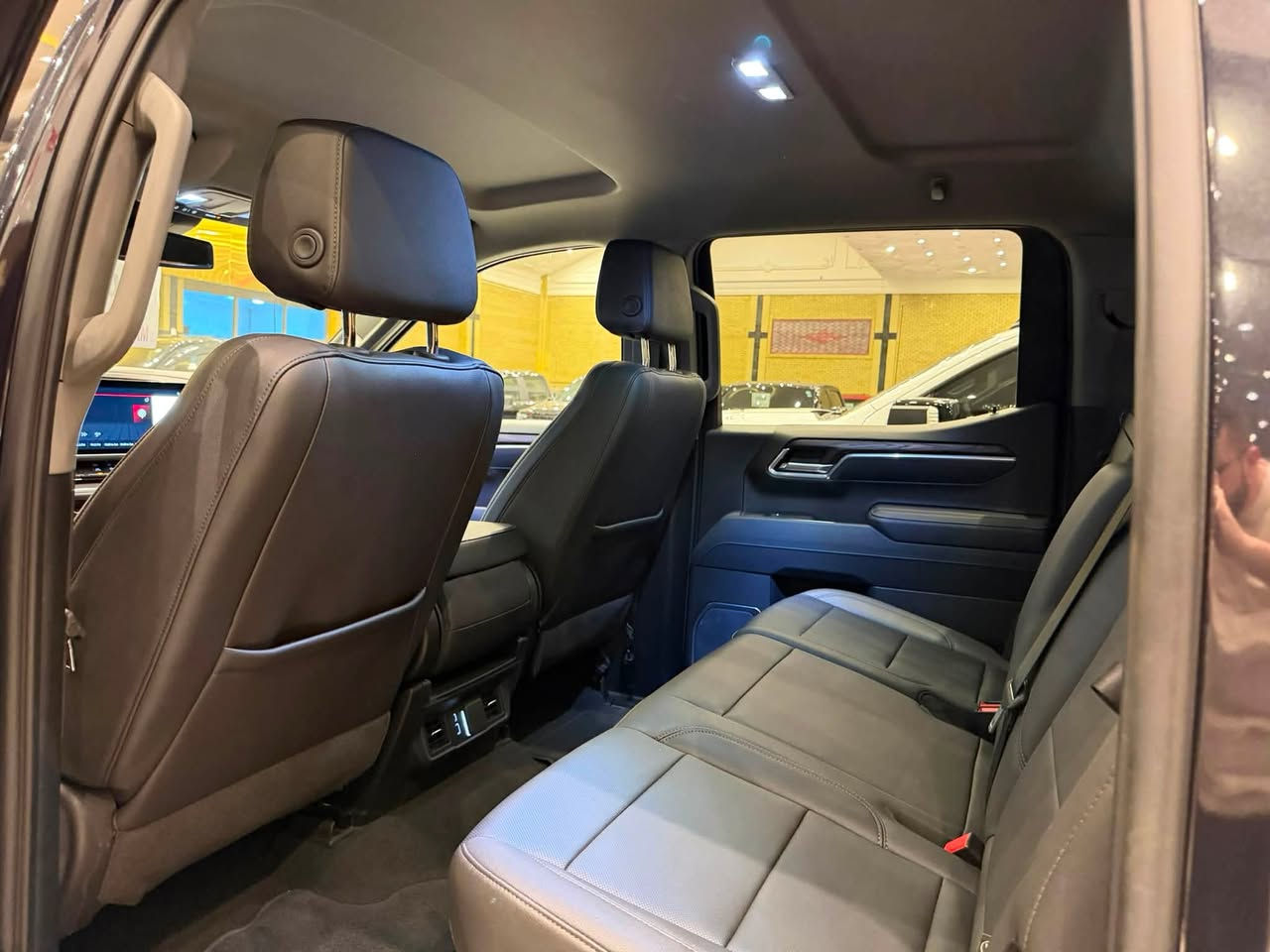 MARHABA CARS ERBIL
——————————
BRAND : GMC SIERRA 
CLASS : SLT
ENGINE : V8 - 5.3L - 4x4
STATUE : 1 PART PAINT ١ قطعة صبغ
YEAR : 2026
PRICE : $
COUNTER : 11,000 MILE
IMPORTING : وارد امريكي
ADRESS : Erbil , أربيل شارع ١٠٠م صف دائرة گمرگ
FOR IFORMATION CALL US :
MARHABA CARS 
 📞 : ***********
