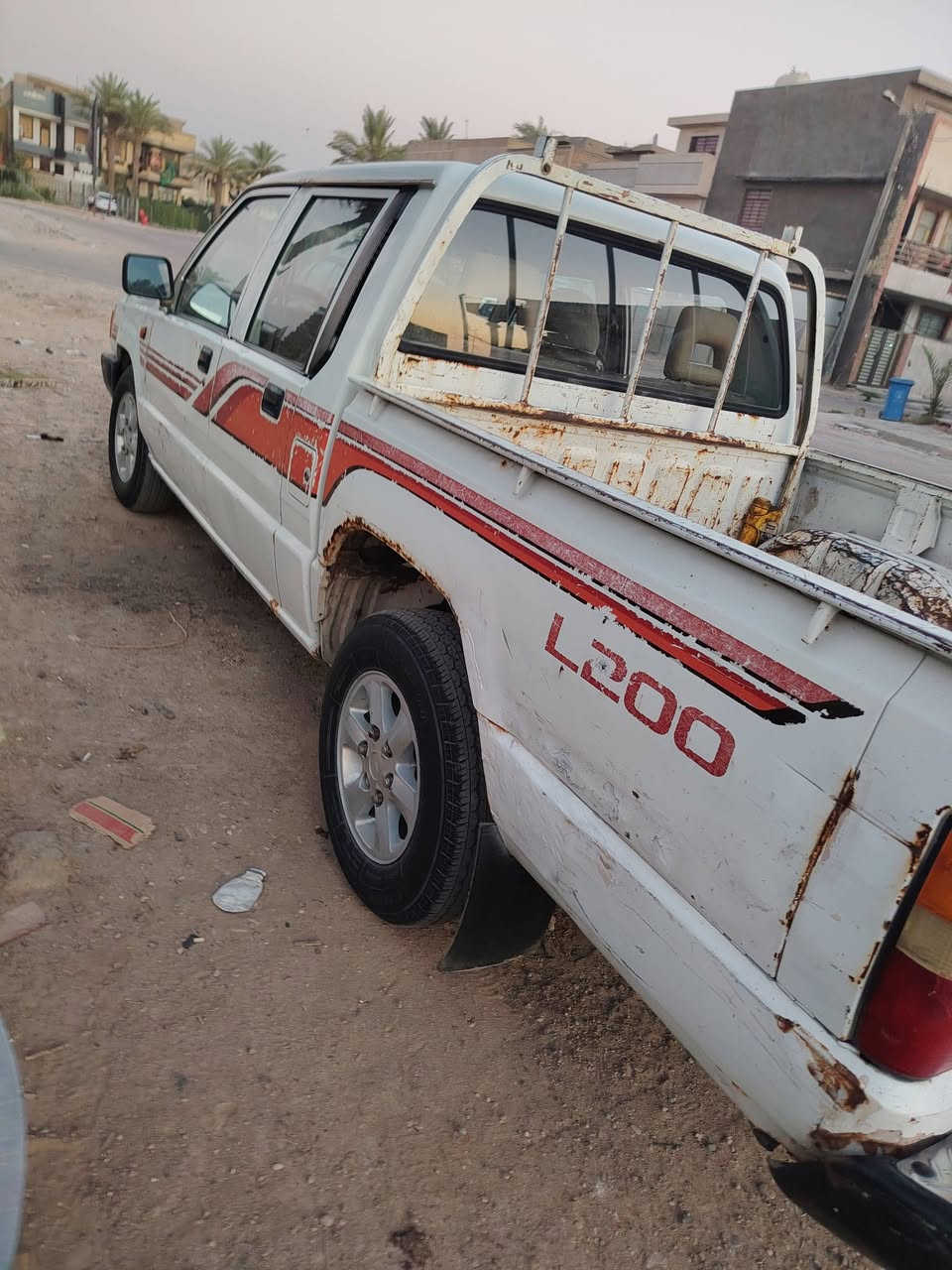 بيكم ما سوبشي موديل ١٩٩٣ بغداد رقم إنكليزي جاهزه  ***********  السعر ٣٥
