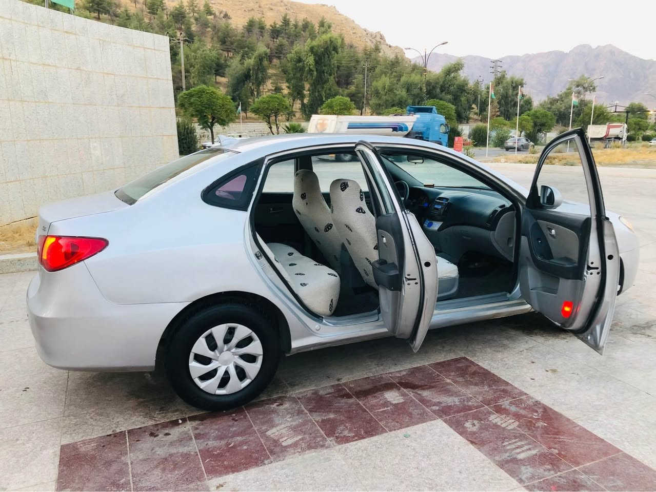 هەرزانترین نرخ
$43 کۆتای         رانیە         *********** ڤایبەر و واتس ئاپی لەسەرە
هۆندا ئەڤانتی براوەی دووبەی مۆدێل 2008 مەکینە 16 ی دکشن بەرزی مەرغوب 
تۆماتیک تەبرید سارد و گەرم لەسەر سویچ
سەقف و کەڤەر بەشەرت خایس وم لێدراو بەشەرت
تەبرید لەمسە ئاوێنە شەفتە 4 گێچە کوشن جڵدە قفڵ مەرکەزیە 
کامل کارەبای و ناوگێچی مەزبوتەو بەسراوە رانية, السليمانية
