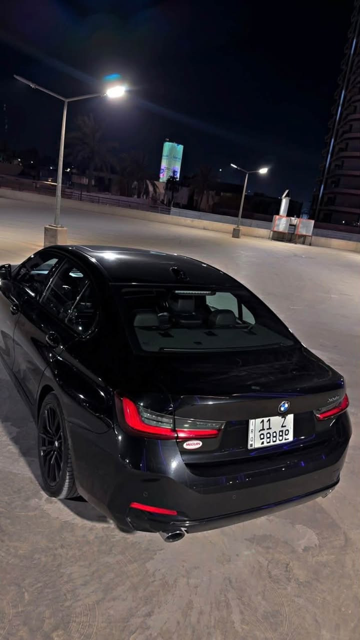 1. BMW 330i موديل 2023
2. وارد أمريكي
3. كلين
4. الممشى 48,000 ميل
5. محرك 2.0 Turbo
6. گير أوتوماتيك
7. دفع خلفي
8. لون أسود
9. داخلية جلد
10. فتحة سقف
11. شاشة ومواصفات حديثة
12. كاميرا خلفية وحساسات
13. تشغيل ودخول ذكي
14. إضاءة LED
15. جنوط رياضية
16. السيارة نظيفة جداً من الداخل والخارج
17. الفحص متاح بأي مكان يختاره المشتري
18. السعر:31 الف دولار 
19. الموقع: بغداد
20. الاتصال:***********
