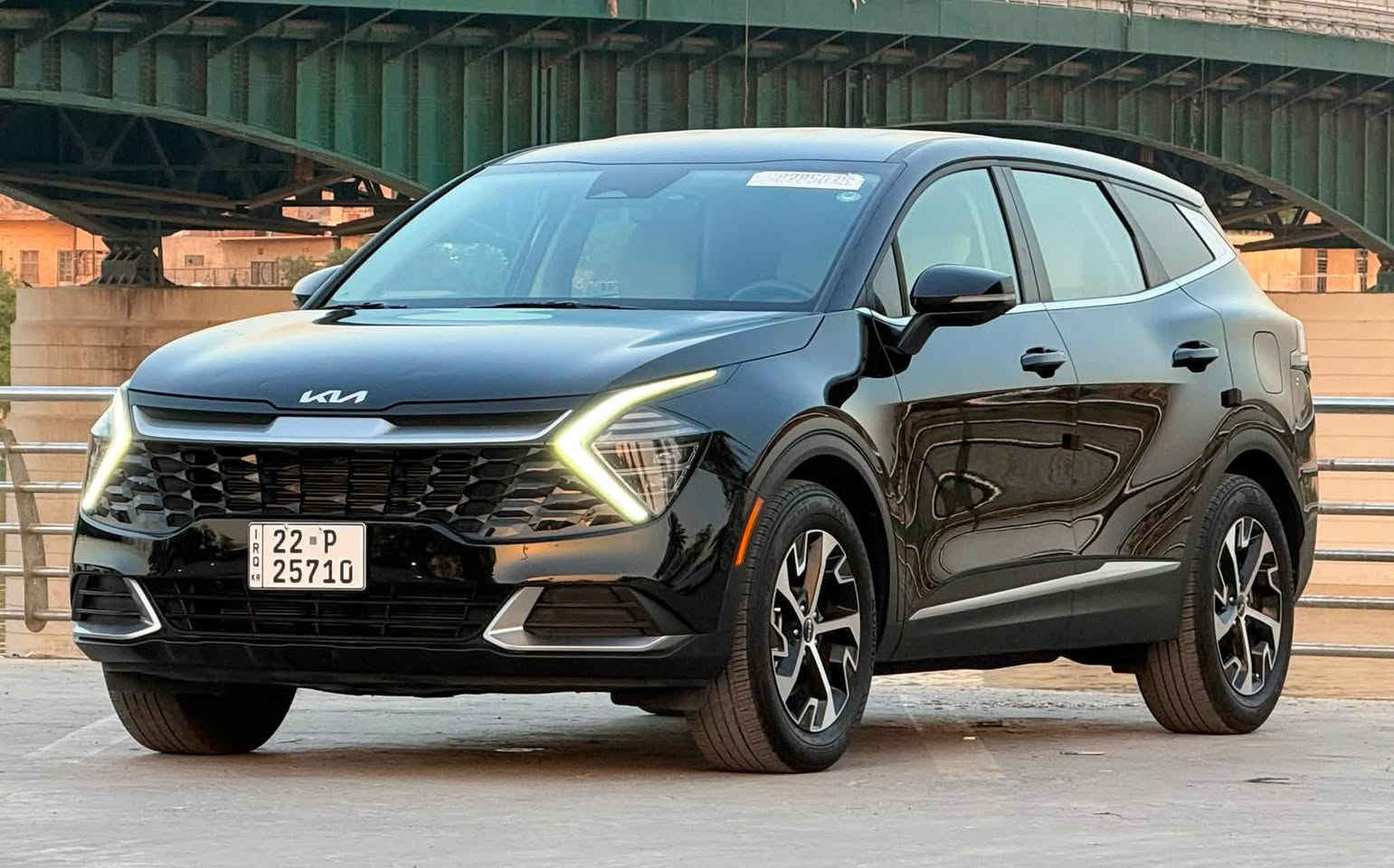 � كيا سبورتج 2025 EX
وارد أمريكي — الشكل الجديد
📍 رقم أربيل باسم شركة (وكالة أو تحويل مضمون)

📸 صور الحادث مرفقة مع الإعلان

🔹 المواصفات:
•داخل بيجي 
• دفع رباعي AWD / 4WD
• محرك 2500 CC GDI – 4 سلندر
• كير أوتوماتيك 8 سرعات
• بصمة تشغيل + بصمة أبواب
• تشغيل عن بُعد
• شاشة ديجتال 12.3”
• عداد ديجتال
• كرسي سائق كهرباء
• تدفئة كشنات أمامية
• شاحن وايرلس
• ماشيه 27 الف 
هندبريك كهربائي دكمة
• Auto Hold
• Drive Mode
• قطعتين تبريد / تحكم مناخي مزدوج
• حساسات أمامية وخلفية
• رادار أمامي
• رادار جانبي / Blind Spot
• مانع انزلاق
• مانع انحدار
• LED أمامي وخلفي
• إشارات بالمرايا
• كاميرا خلفية
• Apple CarPlay + Android Auto
• تحكم ستيرن
• كروز كنترول

📍 مكاني: الكاظمية

📞 للتواصل والاستفسار: ***********

